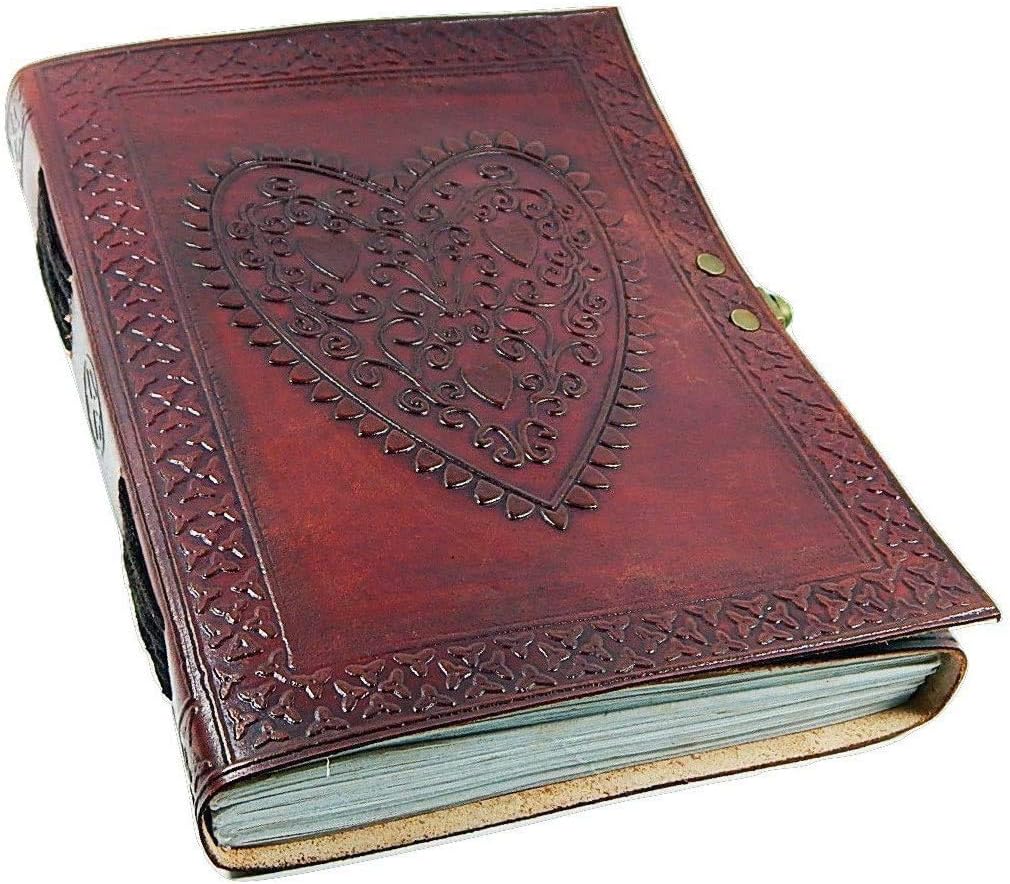 Tagebuch aus Leder im Vintage-Stil mit Herzprägung