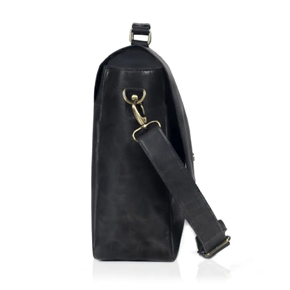 CAPTAIN BLACK LEATHER MESSENGER BAG