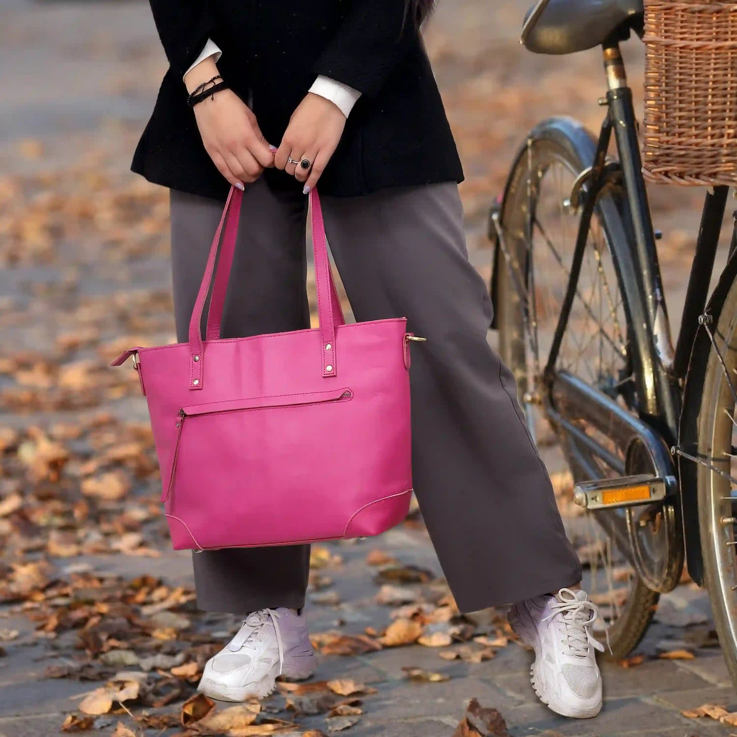 PORTLAND BUFFALO LEATHER TOTE BAG