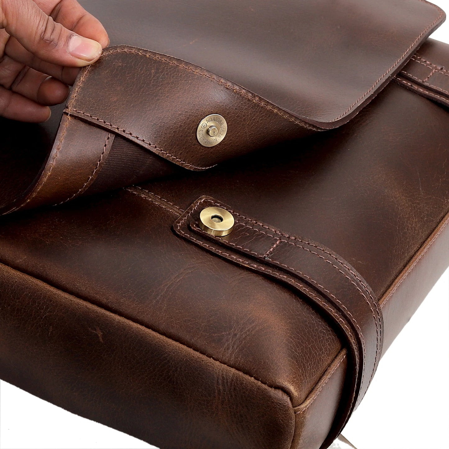 AMERICANA Leather Messenger Bag for Men and Women
