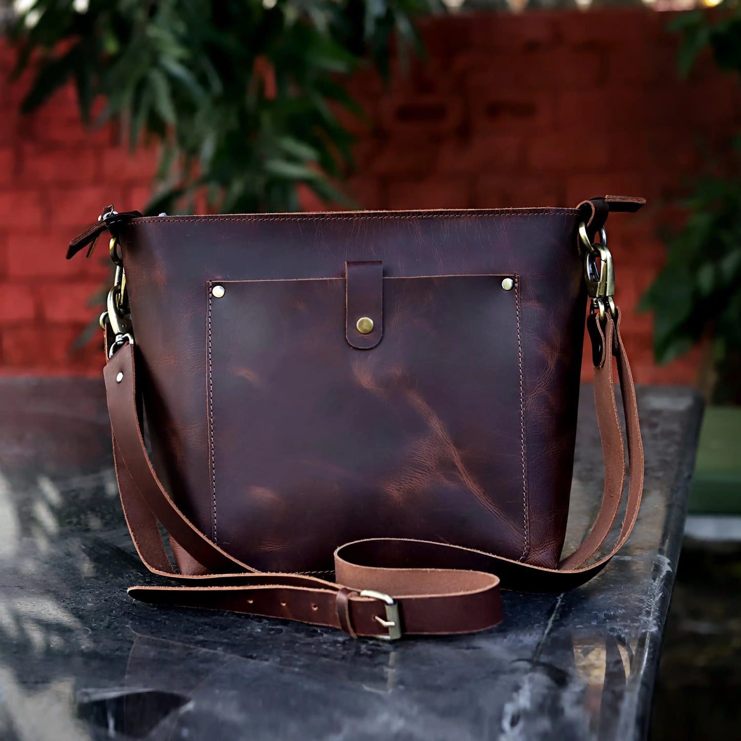 PHOENIX BUFFALO LEATHER TOTE BROWN