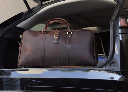 THE LEATHER FARM TRAVEL DUFFEL BAG