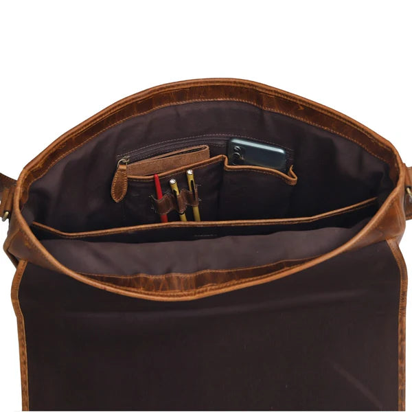 LUXE VOYAGER LEDER MESSENGER BRAUN